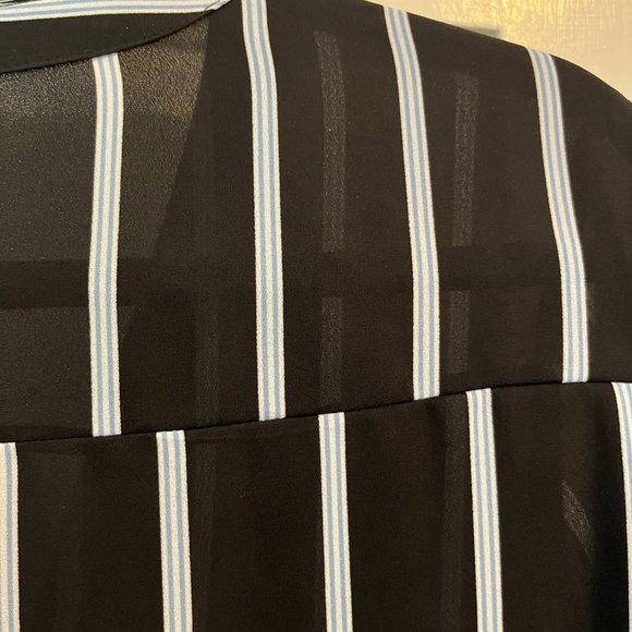 Striped Express Blouse - Picture 6 of 7